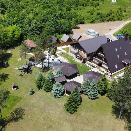 Hotel Babino Brdo Derventa Екстериор снимка