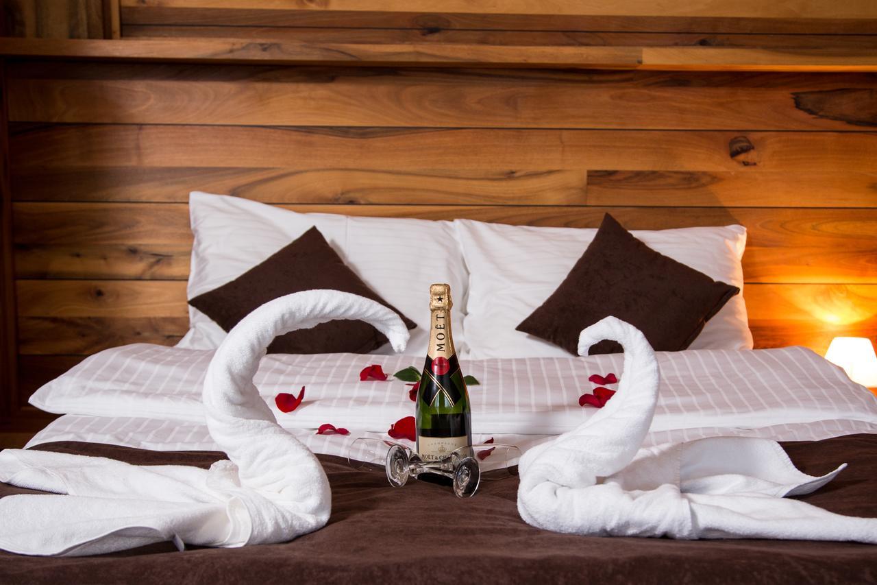Hotel Babino Brdo Derventa Екстериор снимка