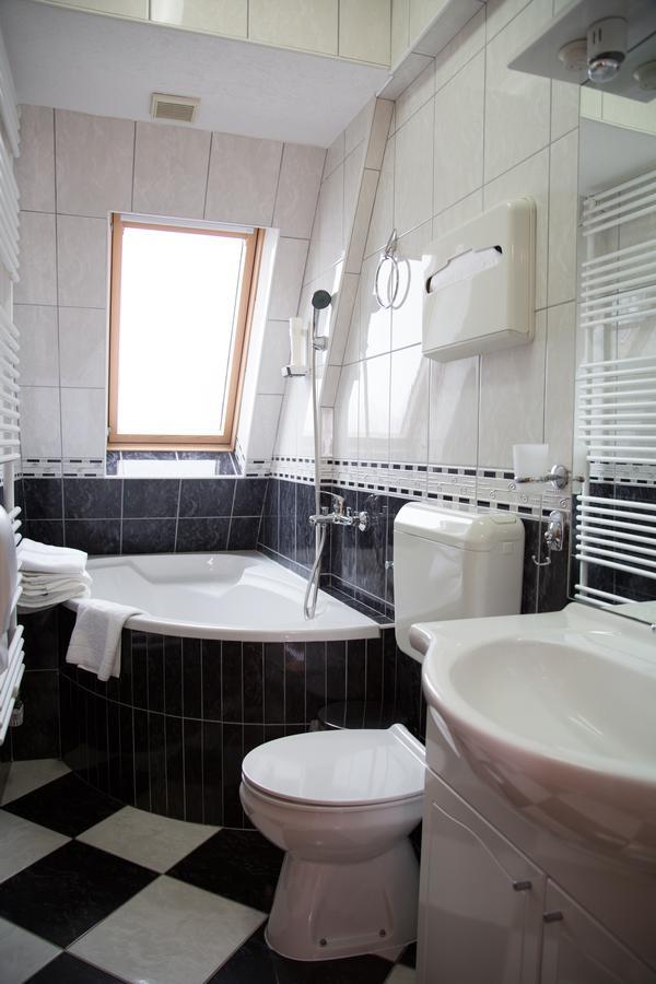 Hotel Babino Brdo Derventa Екстериор снимка